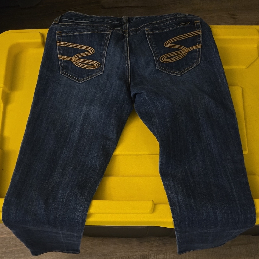 7 For All Mankid Women's Blue Jeans with Embroidered Pockets
